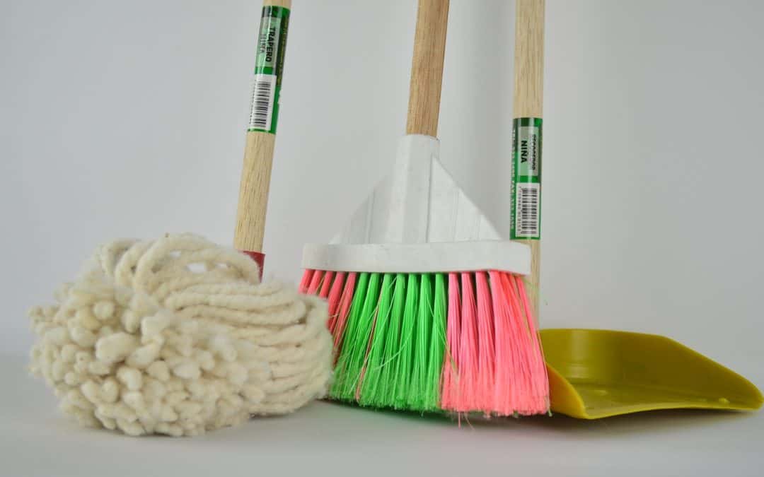 Wet Mop vs Dry Mop: When is Each Best