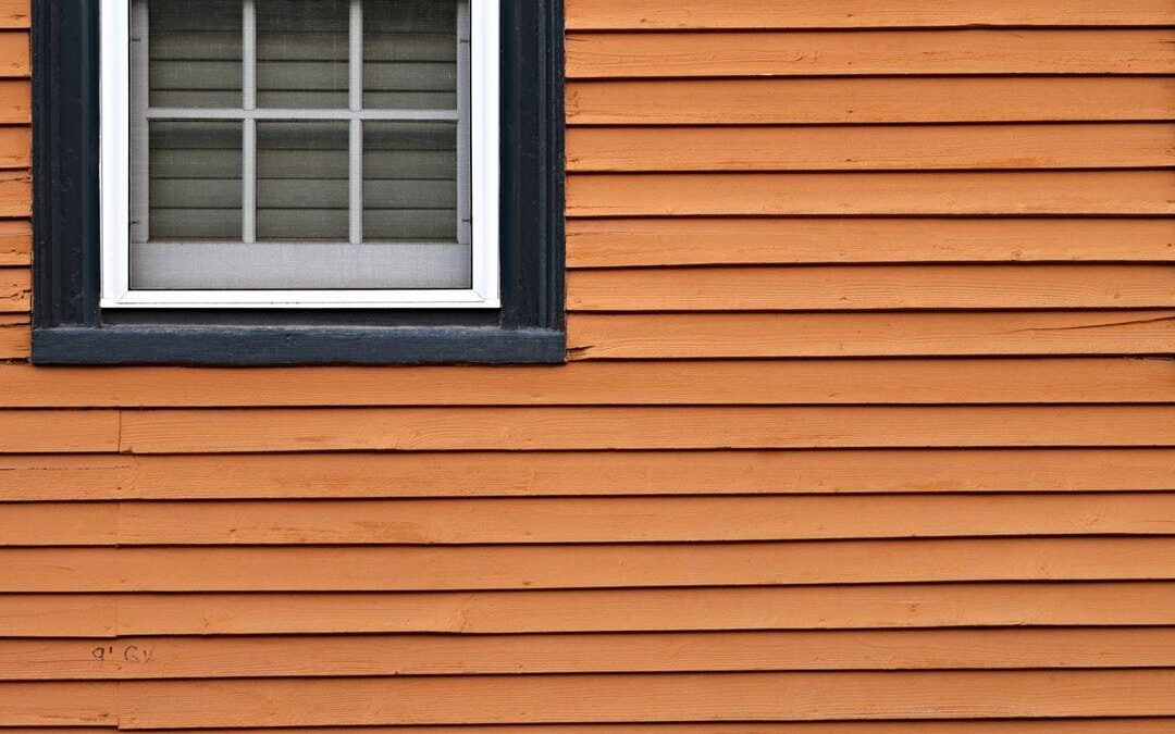 How to Choose the Right Materials for Your Wood Siding Repair